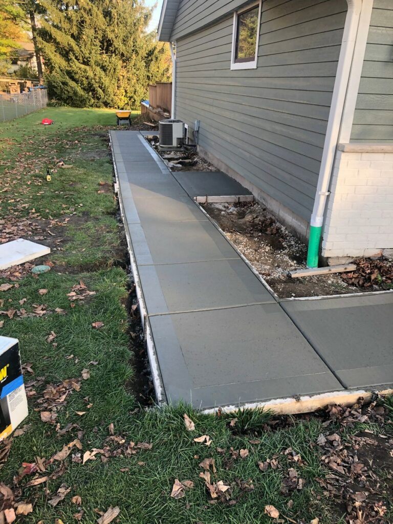 New Berlin Picture-Framed Concrete Sidewalk Upgrade
