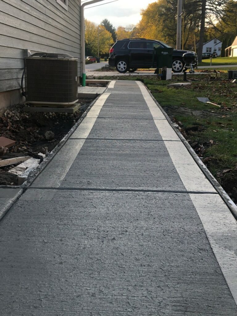 New Berlin Picture-Framed Concrete Sidewalk Upgrade
