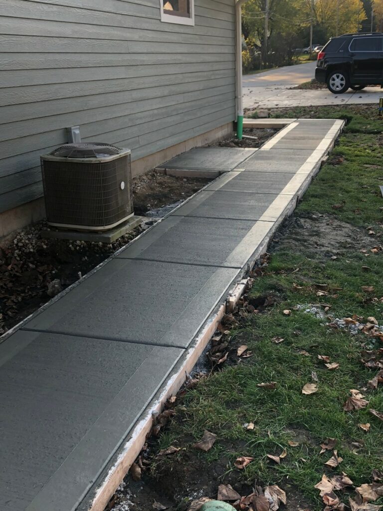New Berlin Picture-Framed Concrete Sidewalk Upgrade