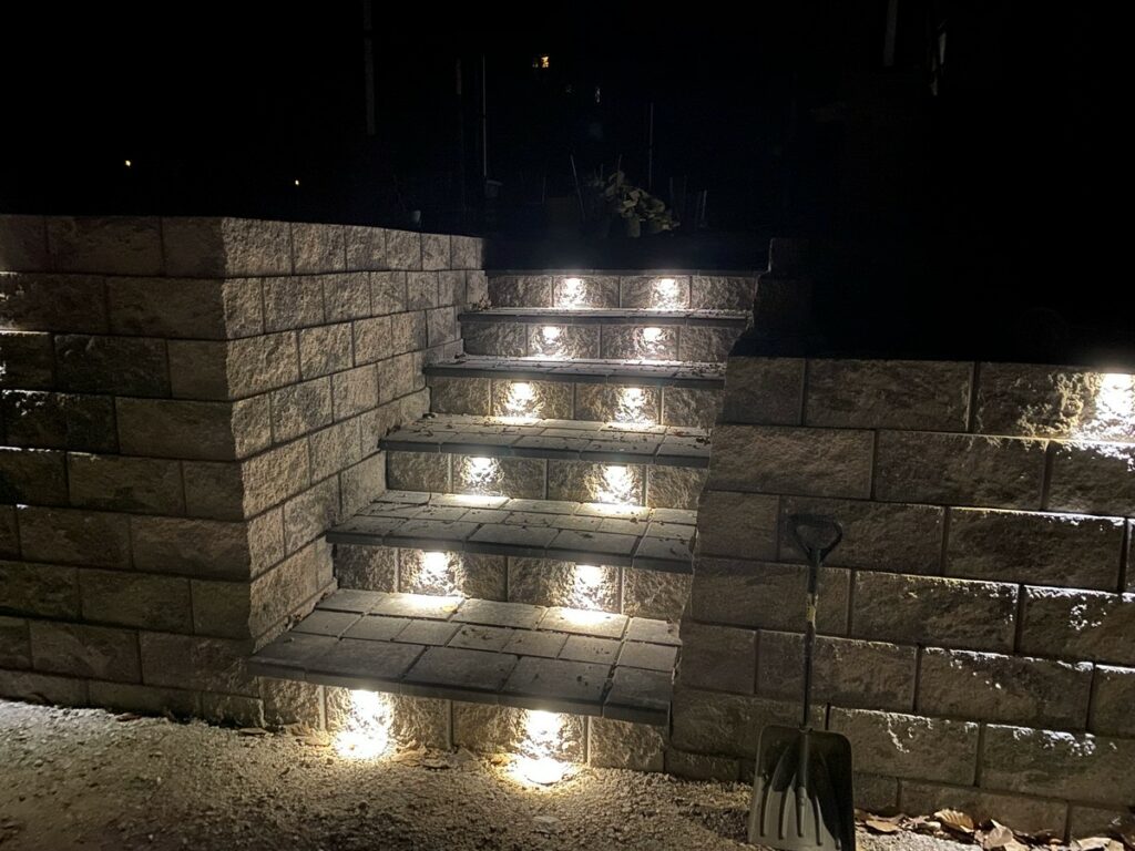 Mukwonago Retaining Wall & Low Voltage Lighting Upgrade