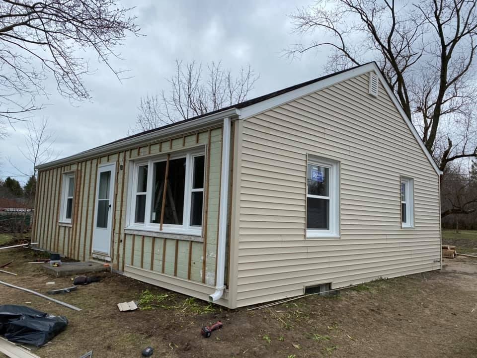 Waukesha CertainTeed Vinyl Siding Installation