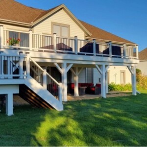 Hartford XL Deck Build: Trex Rain Escape Waterproofing & Modern Underside Finishes